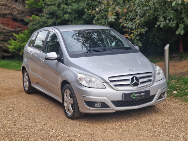 Cheap Mercedes-Benz B Class 2011 (11) - B160 BlueEFFICIENCY SE 5dr **ULEZ Compliant** for sale in Enfield, Greater London