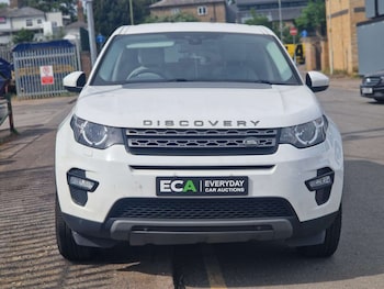 Used Land Rover Discovery Sport 2016 for sale - 78745637: Photo