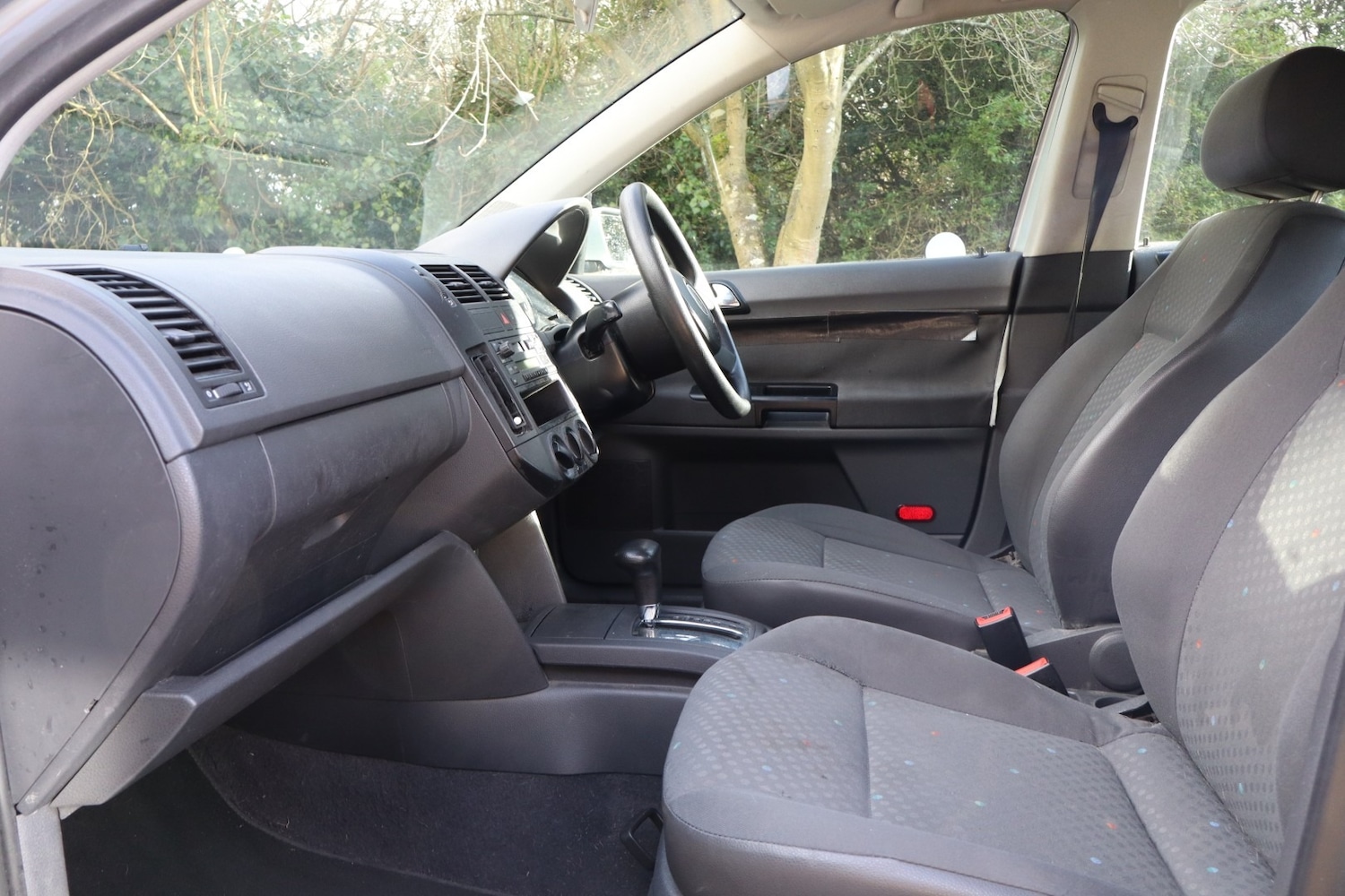 Used Volkswagen Polo 2004 for sale - 77568650: Photo 17