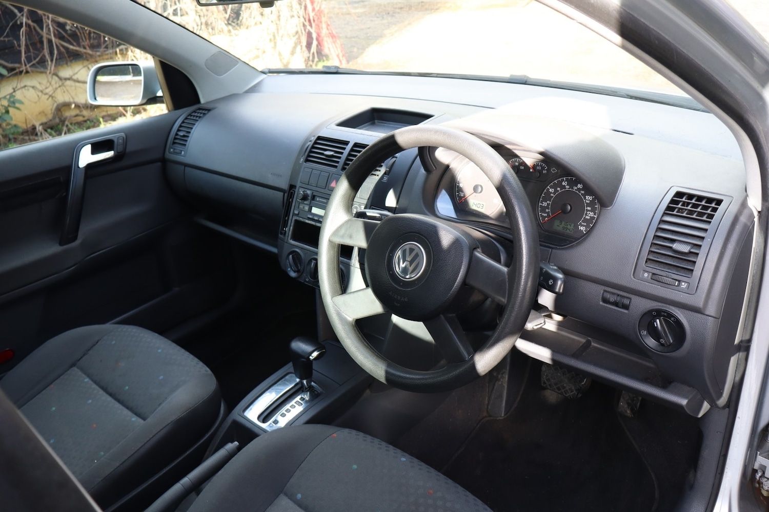 Used Volkswagen Polo 2004 for sale - 77568650: Photo 18