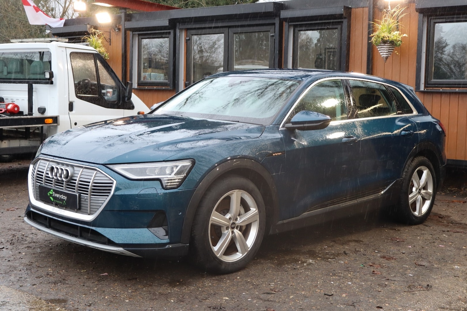 Used Audi e-tron 2021 for sale - 77207518: Photo 2