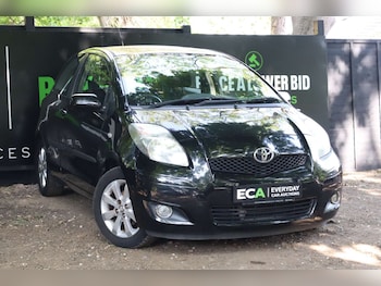 Used Toyota Yaris 2011 for sale - 78531845: Photo