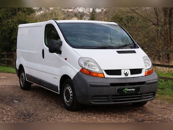 Renault Trafic feature image
