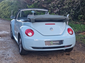 Used Volkswagen Beetle 2006 for sale - 76807355: Photo