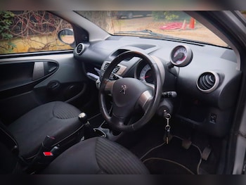 Used Peugeot 107 2012 for sale - 77034524: Photo