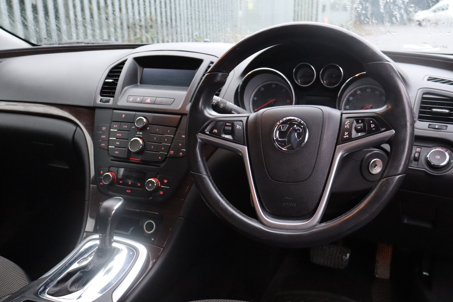 Used Vauxhall Insignia 2011 for sale - 76718758: Photo 12