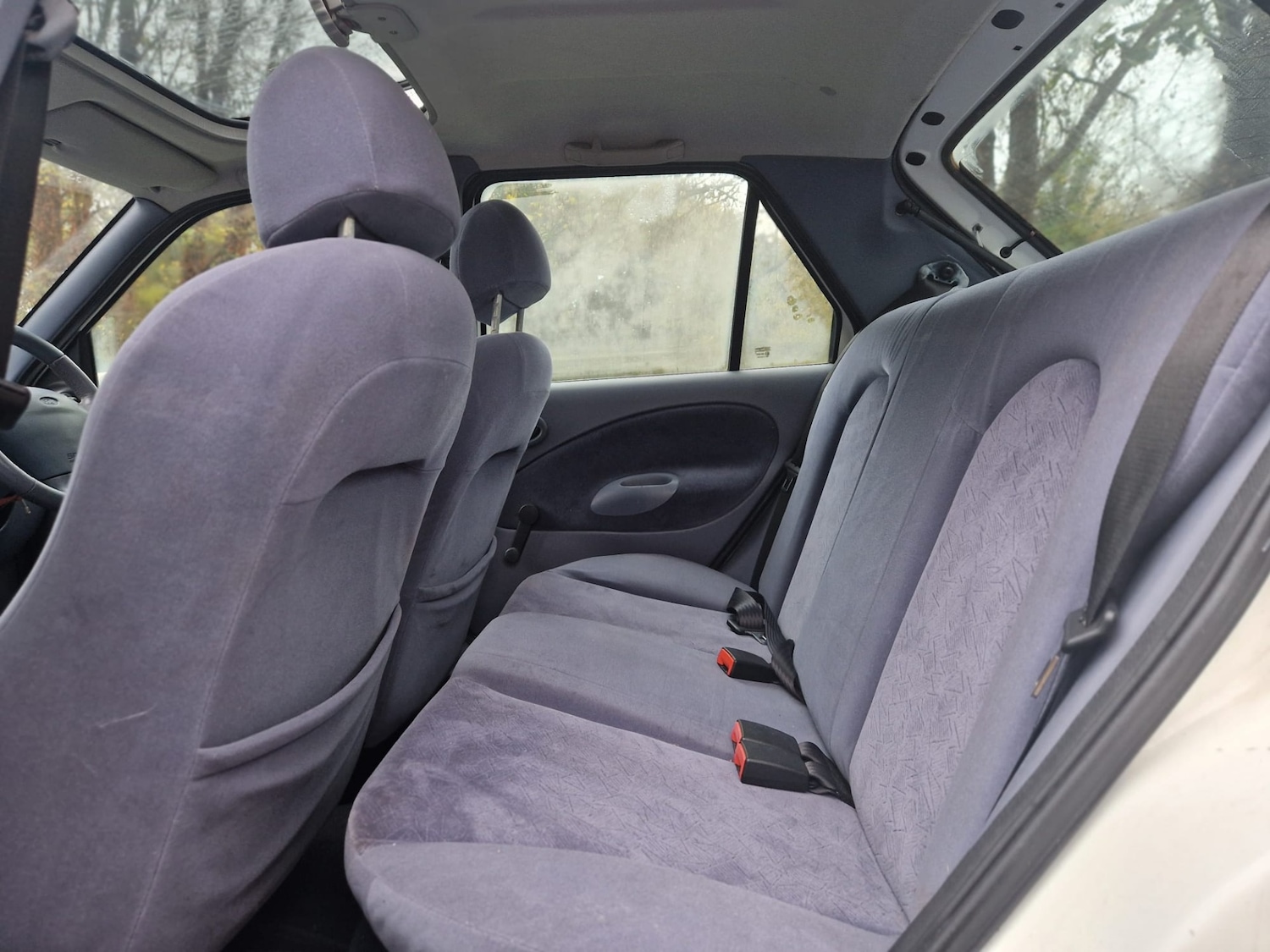 Used Ford Fiesta 1998 for sale - 76662467: Photo 11