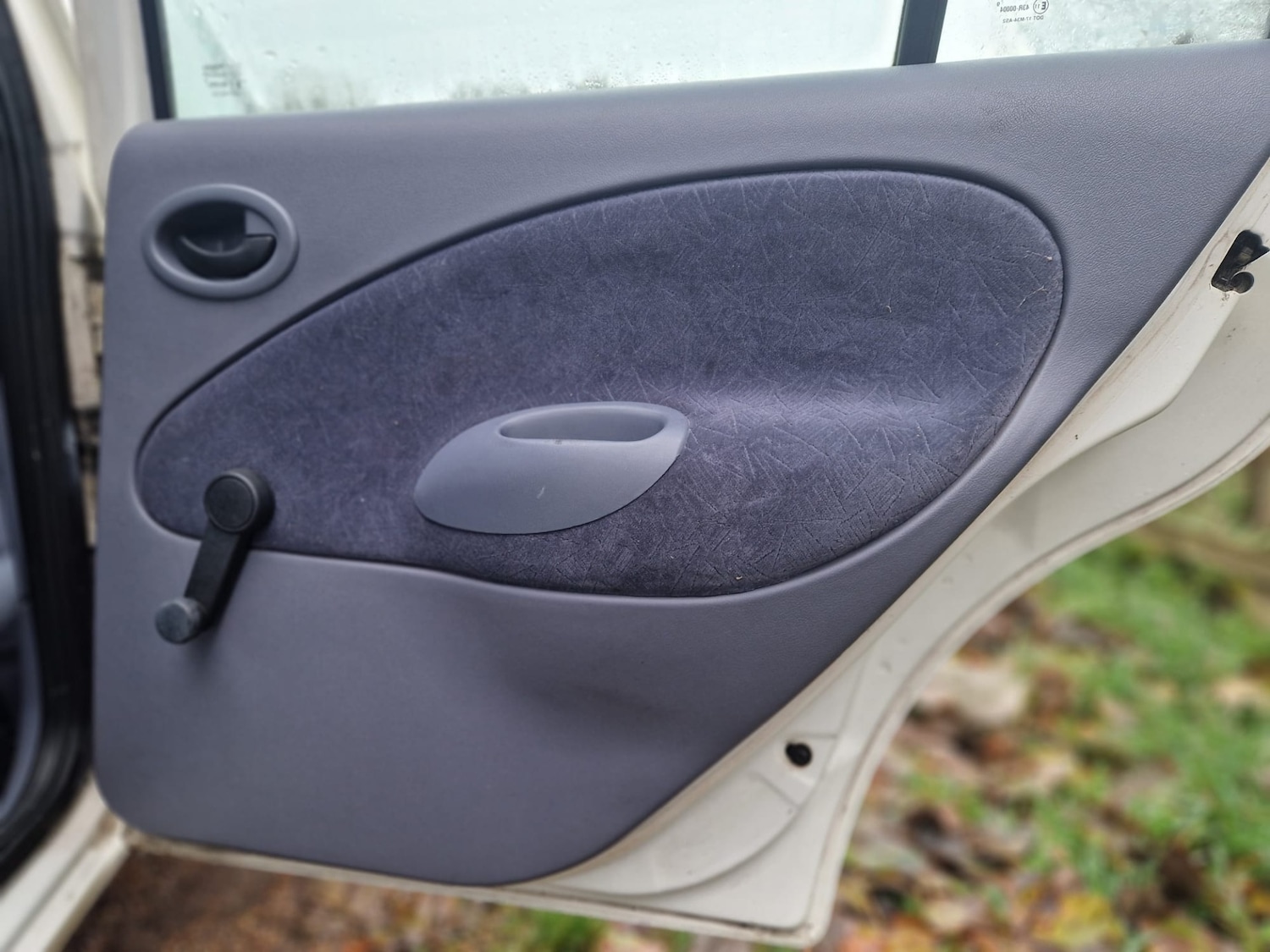 Used Ford Fiesta 1998 for sale - 76662467: Photo 15