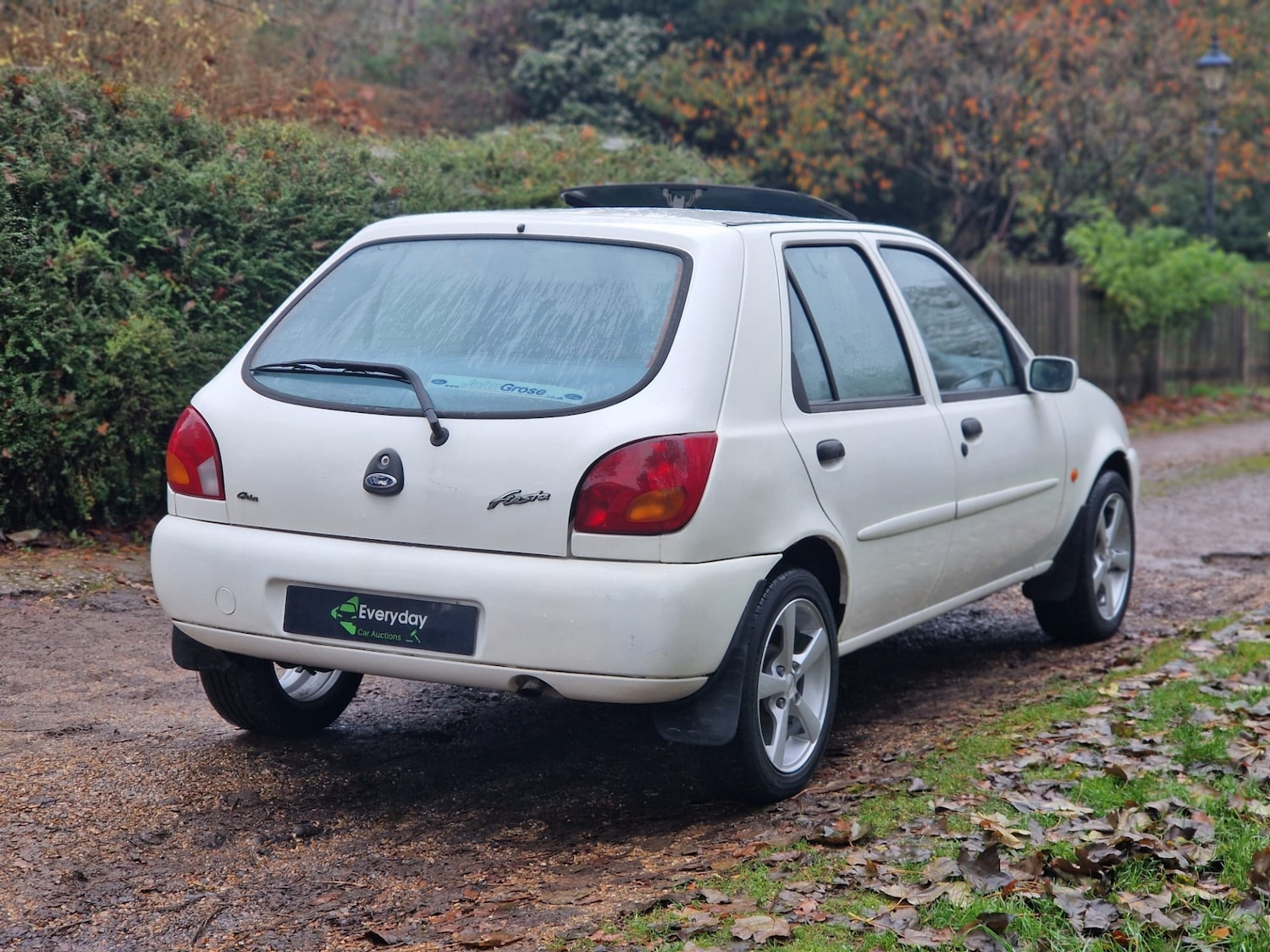 Used Ford Fiesta 1998 for sale - 76662467: Photo 21