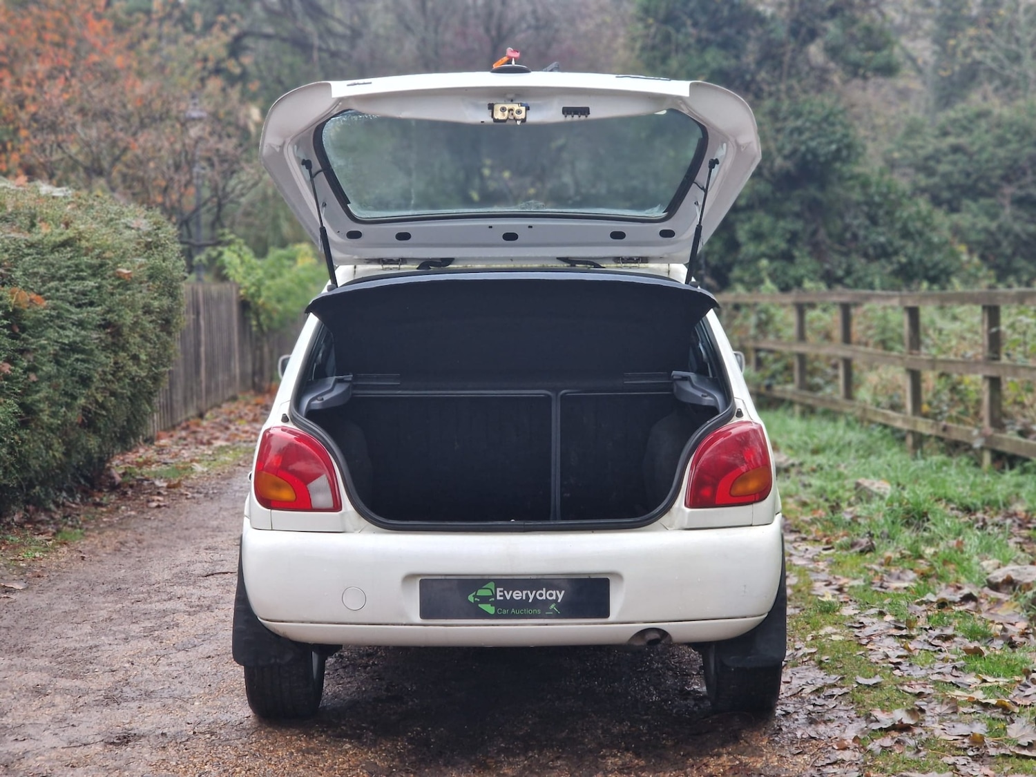 Used Ford Fiesta 1998 for sale - 76662467: Photo 22