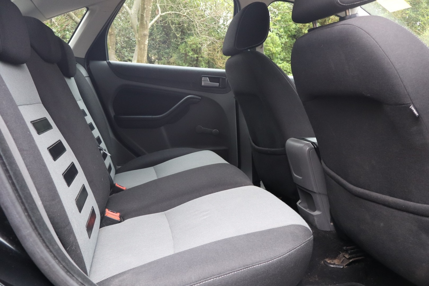 Used Ford Focus 2010 for sale - 77603459: Photo 13