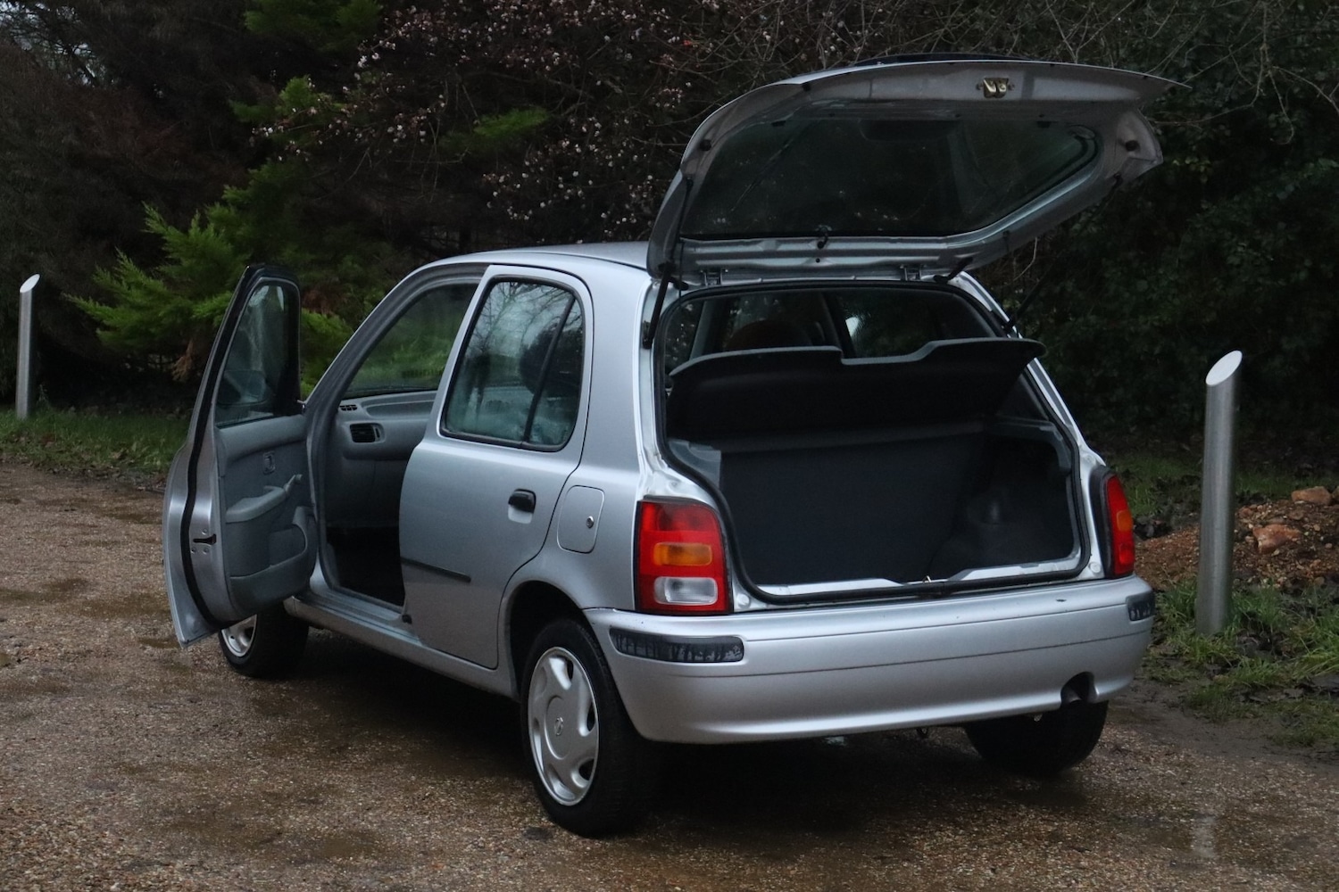 Used Nissan Micra 1999 for sale - 76960300: Photo 23