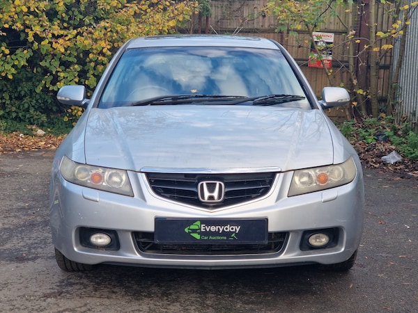 Cheap Honda Accord 2004 (04) - 2.0 i-VTEC Executive 5dr **Spare or repair** for sale in Enfield, Greater London
