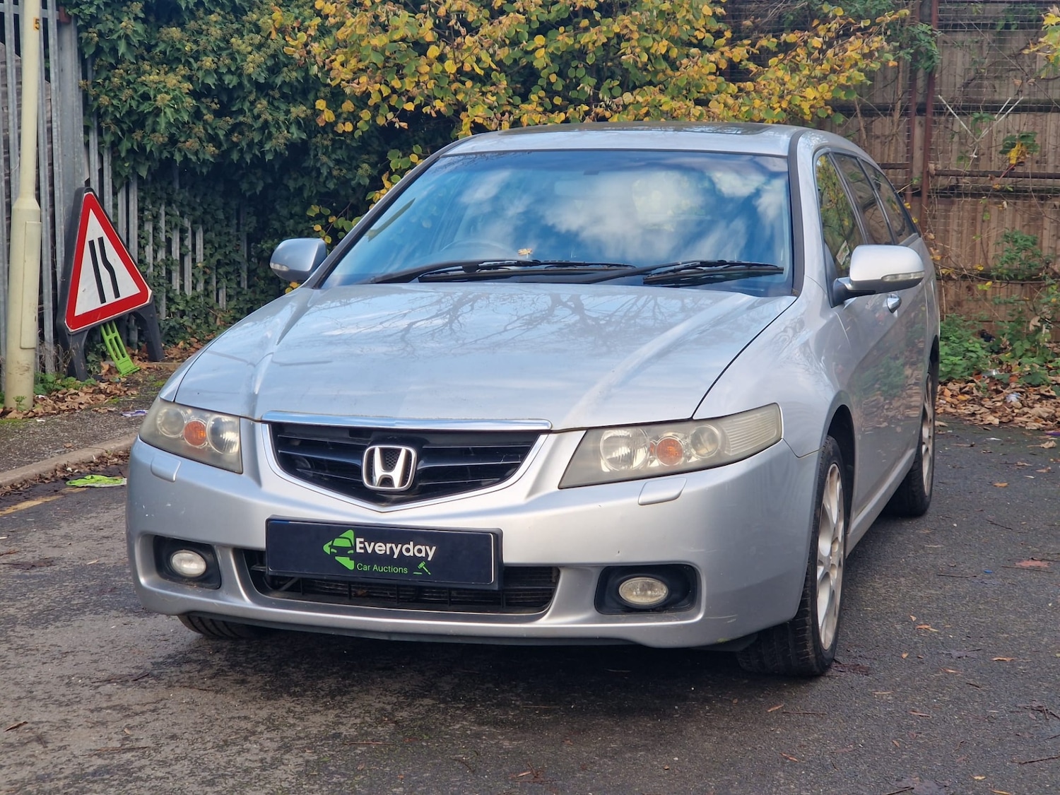Used Honda Accord 2004 for sale - 76567819: Photo 4