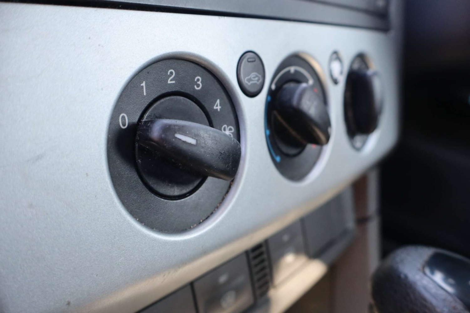 Used Ford Focus 2005 for sale - 77950360: Photo 35