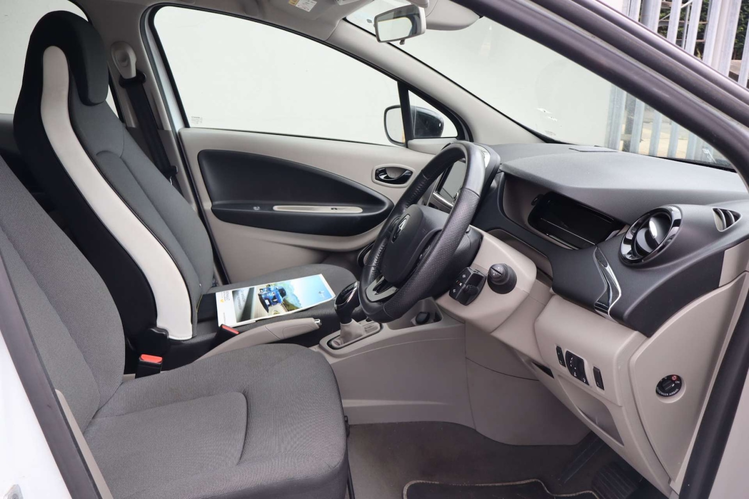 Used Renault Zoe 2016 for sale - 78124680: Photo 10