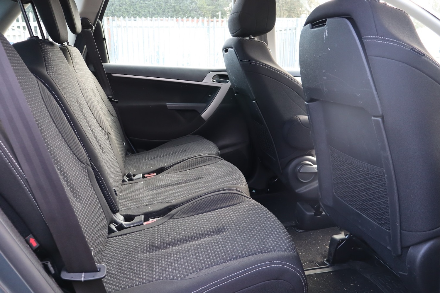 Used Citroen C4 Picasso 2010 for sale - 77830015: Photo 8