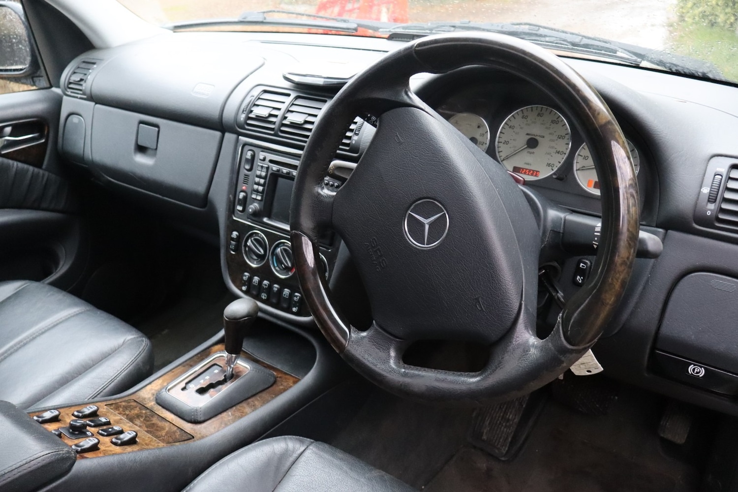 Used Mercedes-Benz M Class 2001 for sale - 76748053: Photo 10