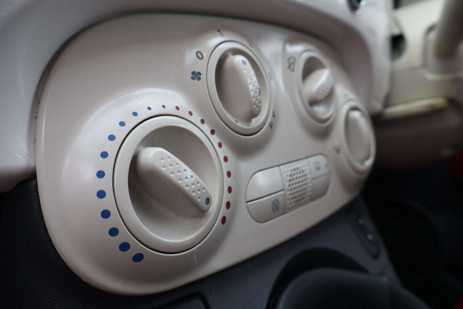 Used Fiat 500 2011 for sale - 77910123: Photo 26