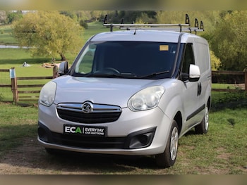 Used Vauxhall Combo 2017 for sale - 78324681: Photo