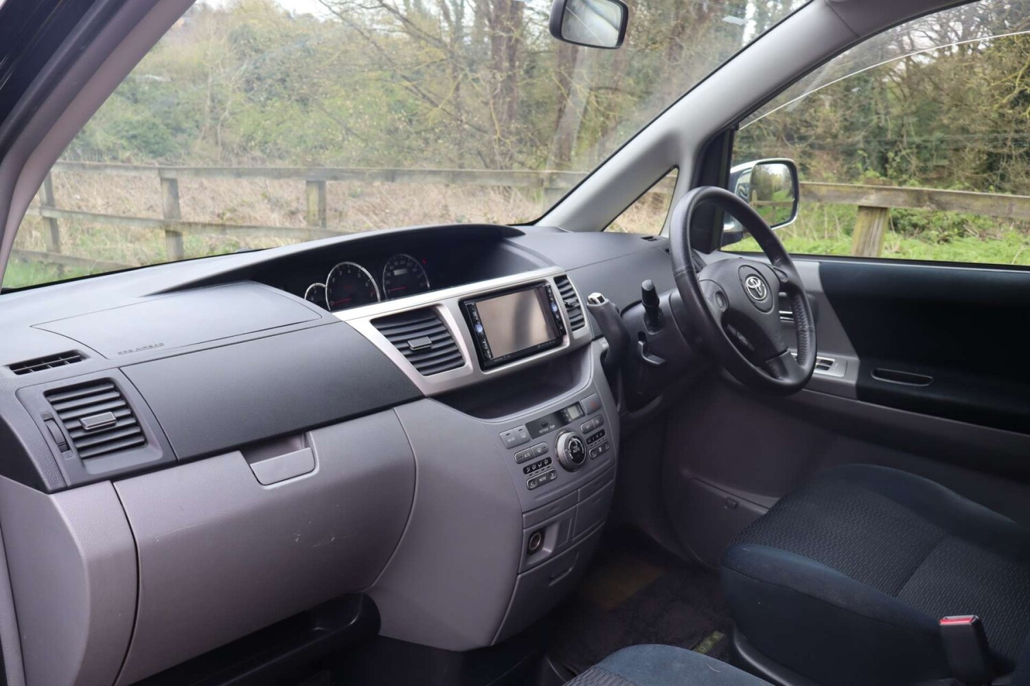 Used Toyota Voxy 2019 for sale - 78097362: Photo 23