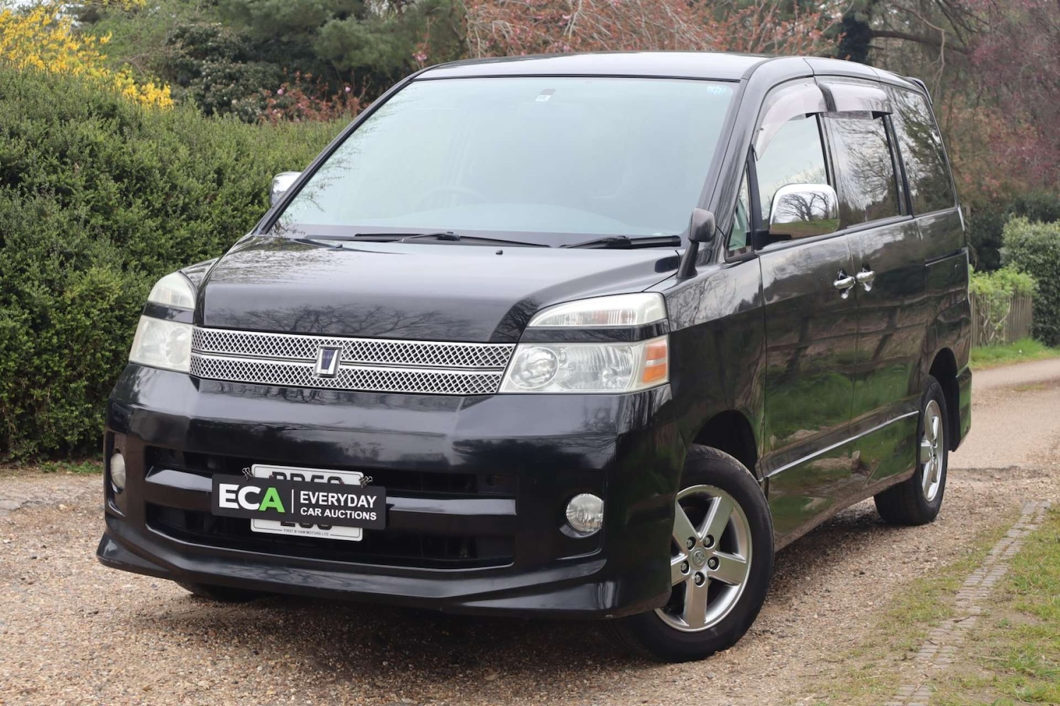 Used Toyota Voxy 2019 for sale - 78097362: Photo 3