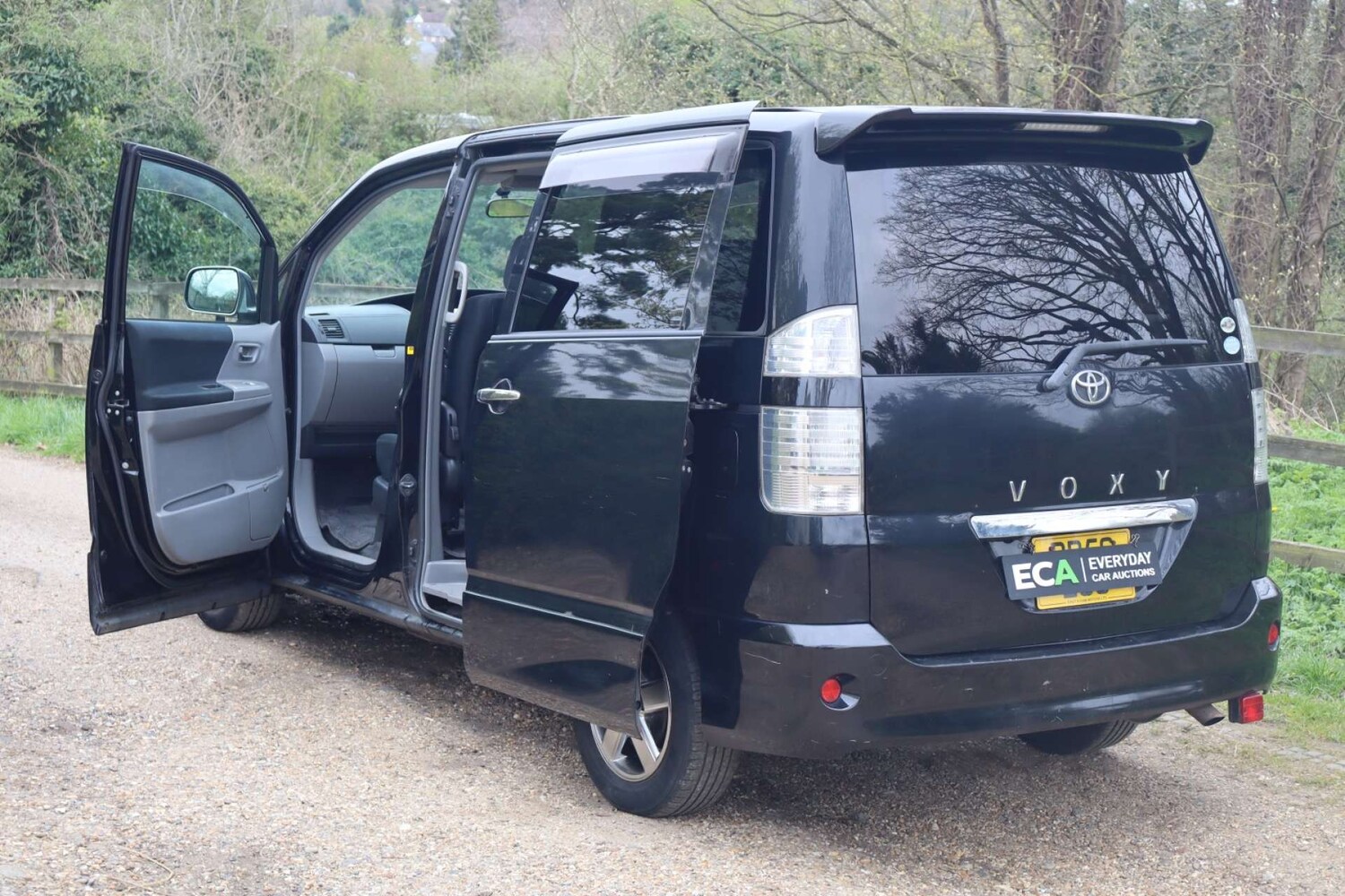 Used Toyota Voxy 2019 for sale - 78097362: Photo 38