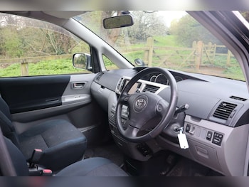 Used Toyota Voxy 2019 for sale - 78097362: Photo