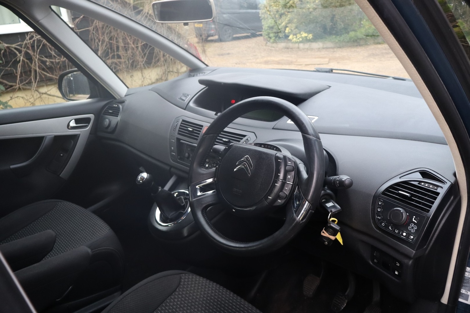 Used Citroen Grand C4 Picasso 2012 for sale - 77589746: Photo 4