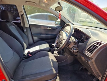 Used Hyundai i20 2012 for sale - 79186239: Photo