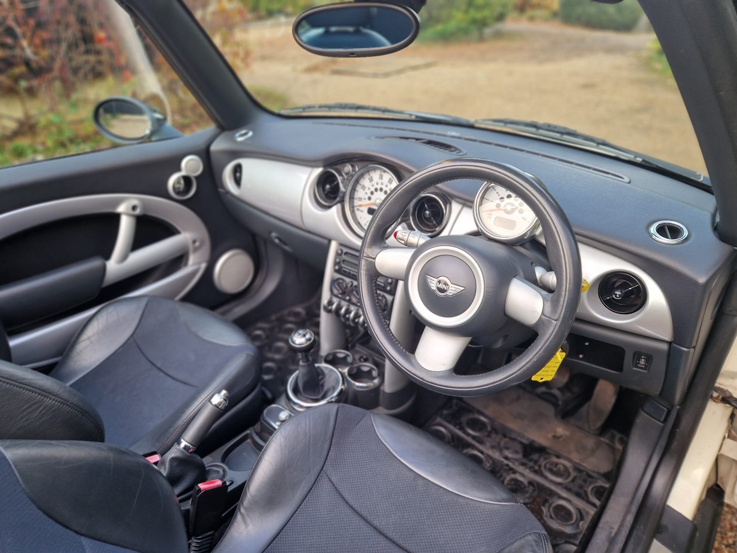 Used MINI Convertible 2005 for sale - 76479963: Photo 15