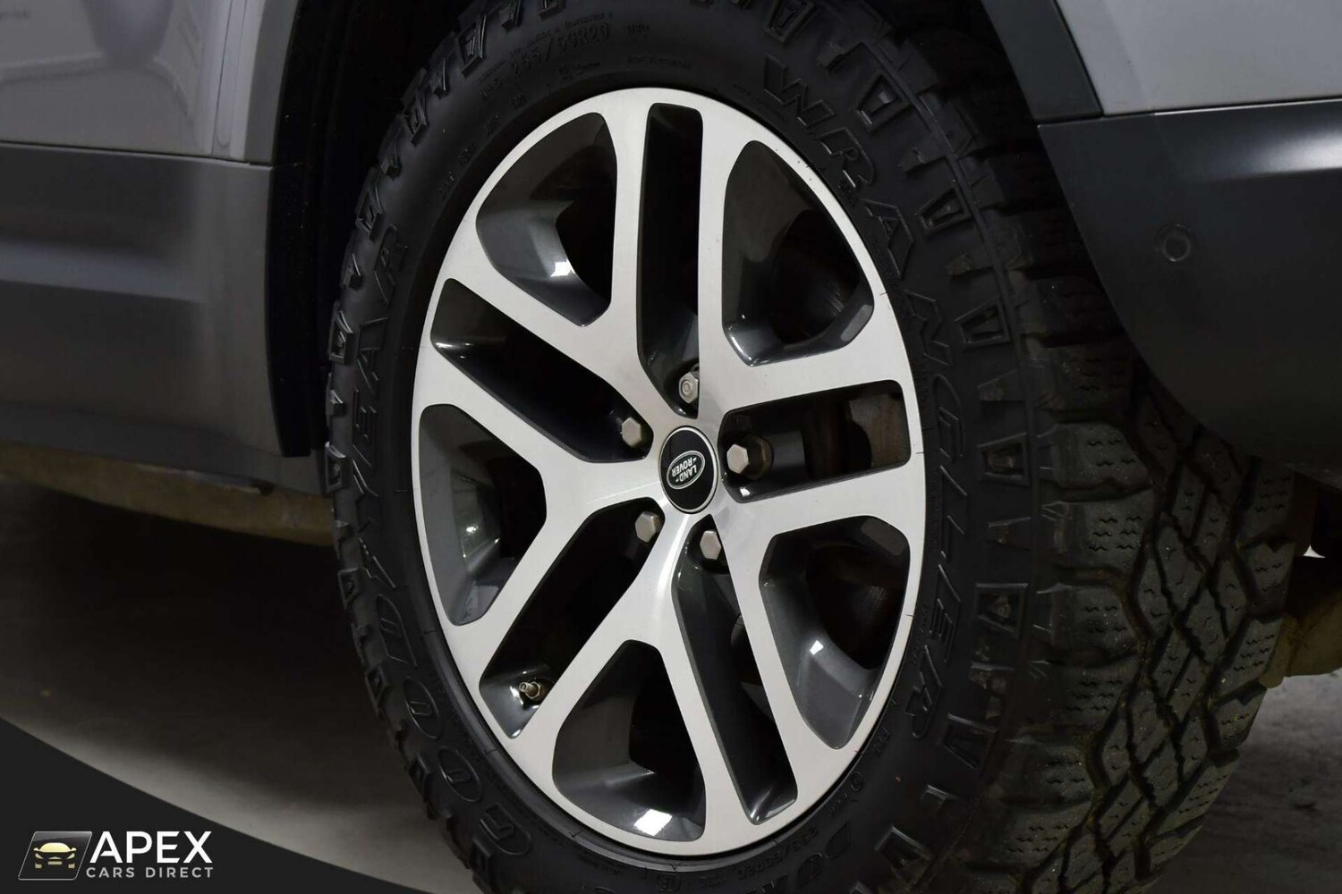 Used Land Rover Defender 110 2021 for sale - 77901551: Photo 12