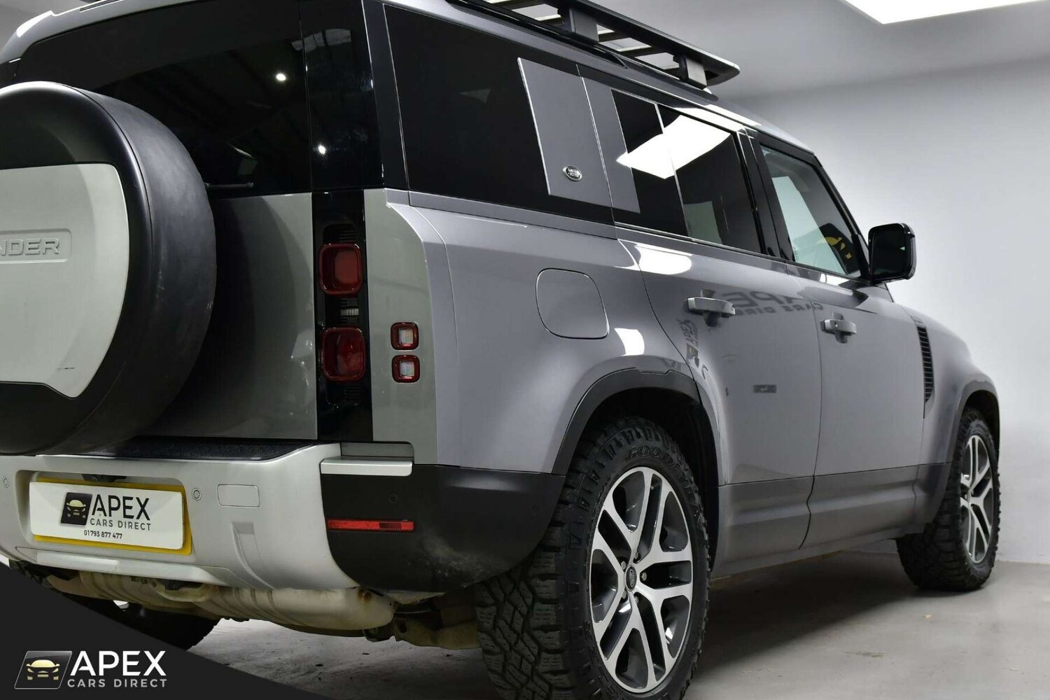 Used Land Rover Defender 110 2021 for sale - 77901551: Photo 15