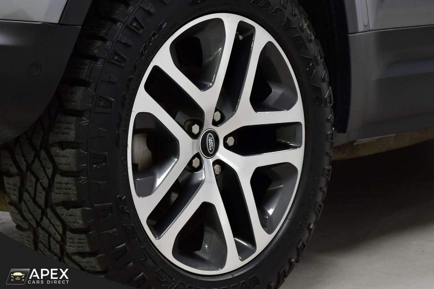 Used Land Rover Defender 110 2021 for sale - 77901551: Photo 18