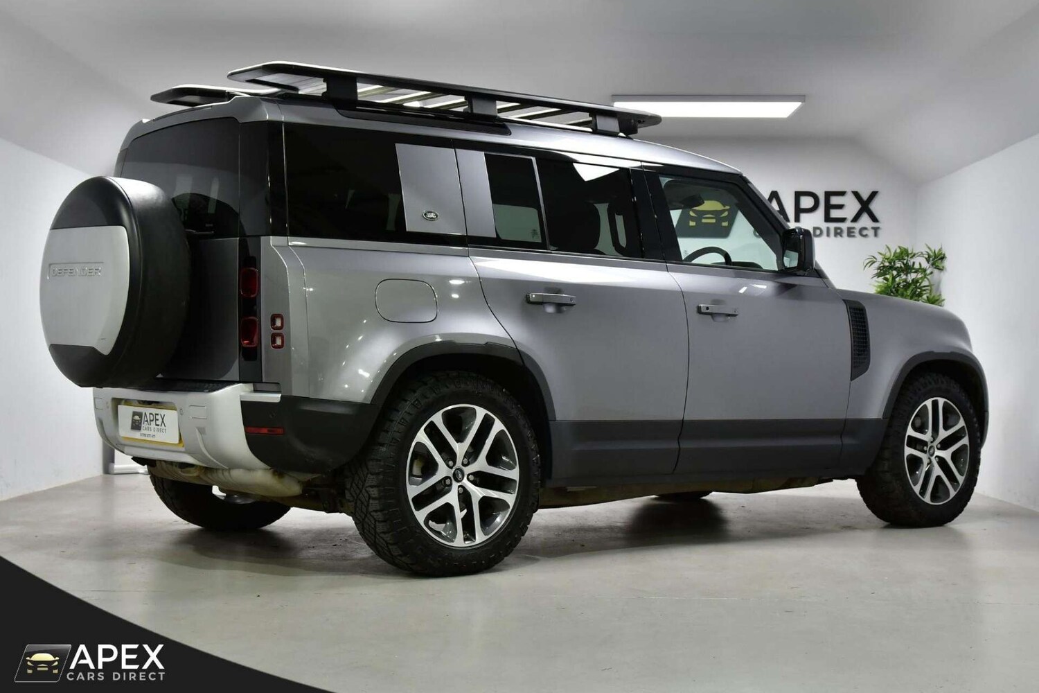 Used Land Rover Defender 110 2021 for sale - 77901551: Photo 23