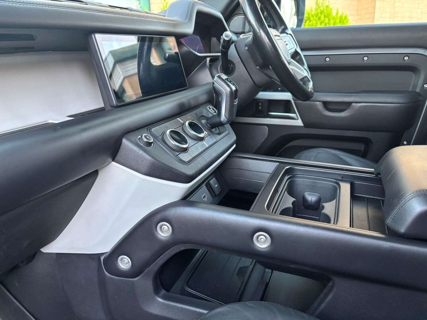 Used Land Rover Defender 110 2021 for sale - 77901551: Photo 34