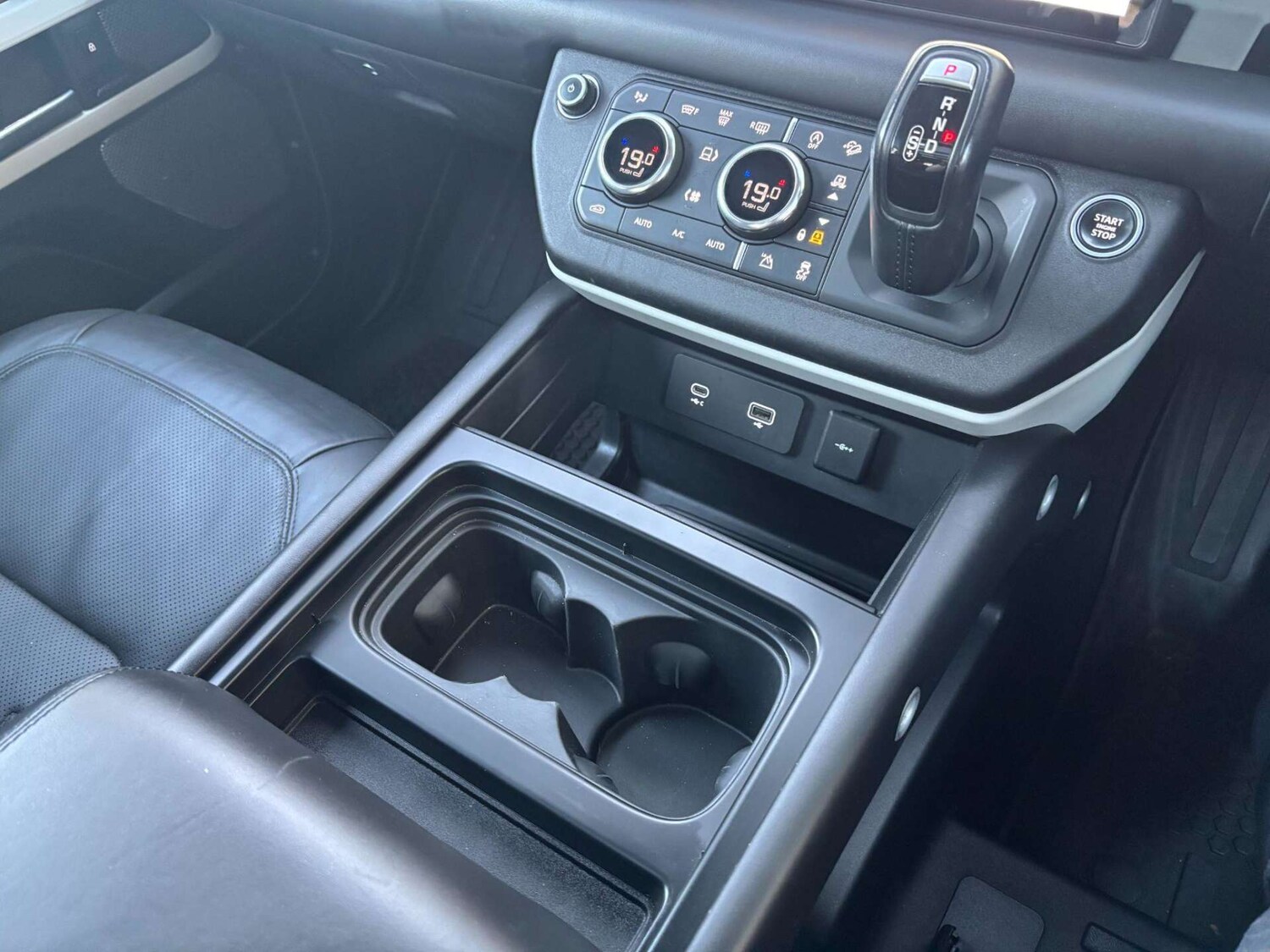 Used Land Rover Defender 110 2021 for sale - 77901551: Photo 36