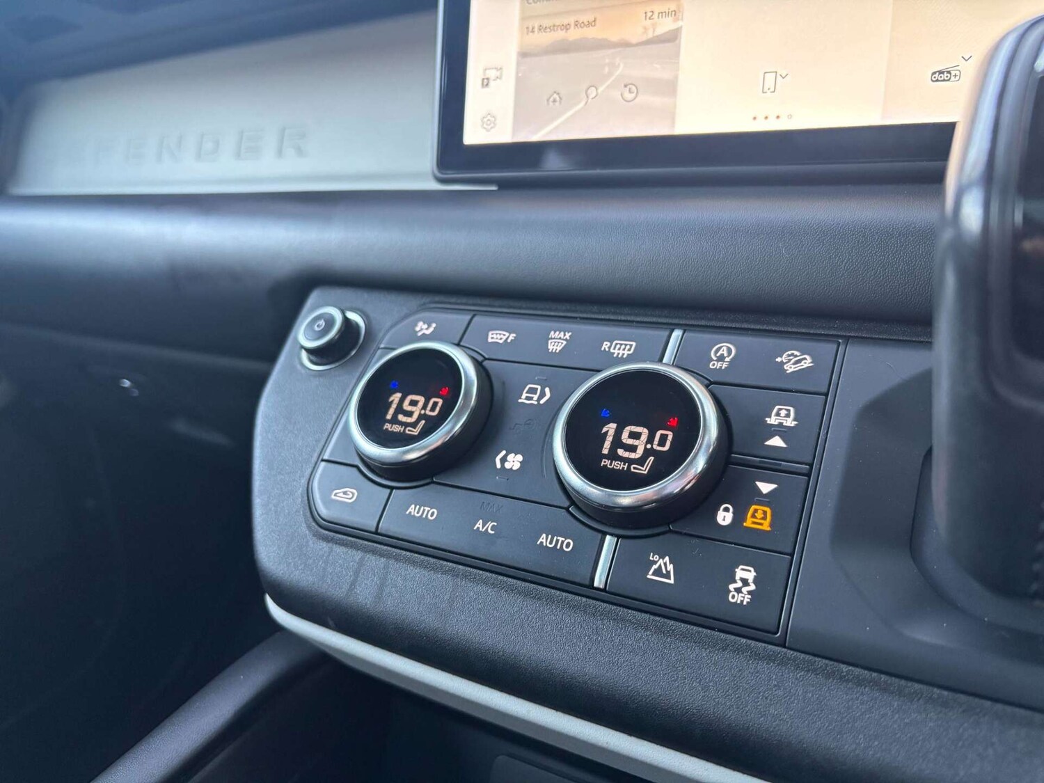 Used Land Rover Defender 110 2021 for sale - 77901551: Photo 45