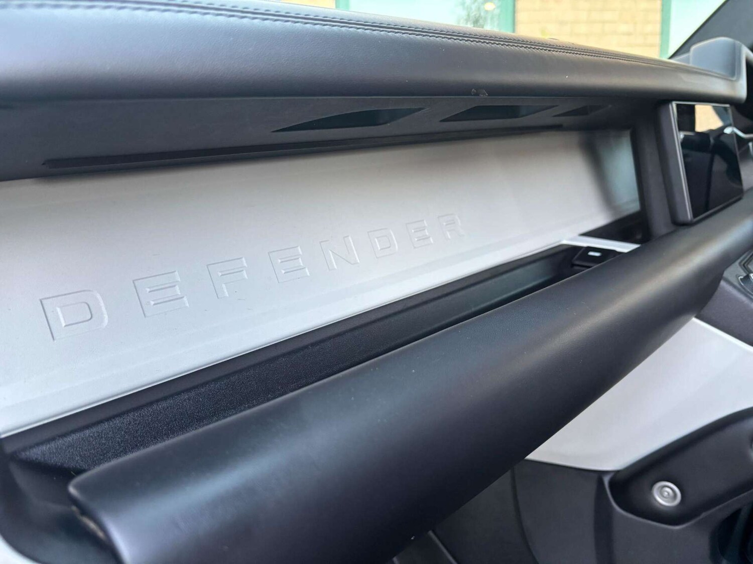 Used Land Rover Defender 110 2021 for sale - 77901551: Photo 50