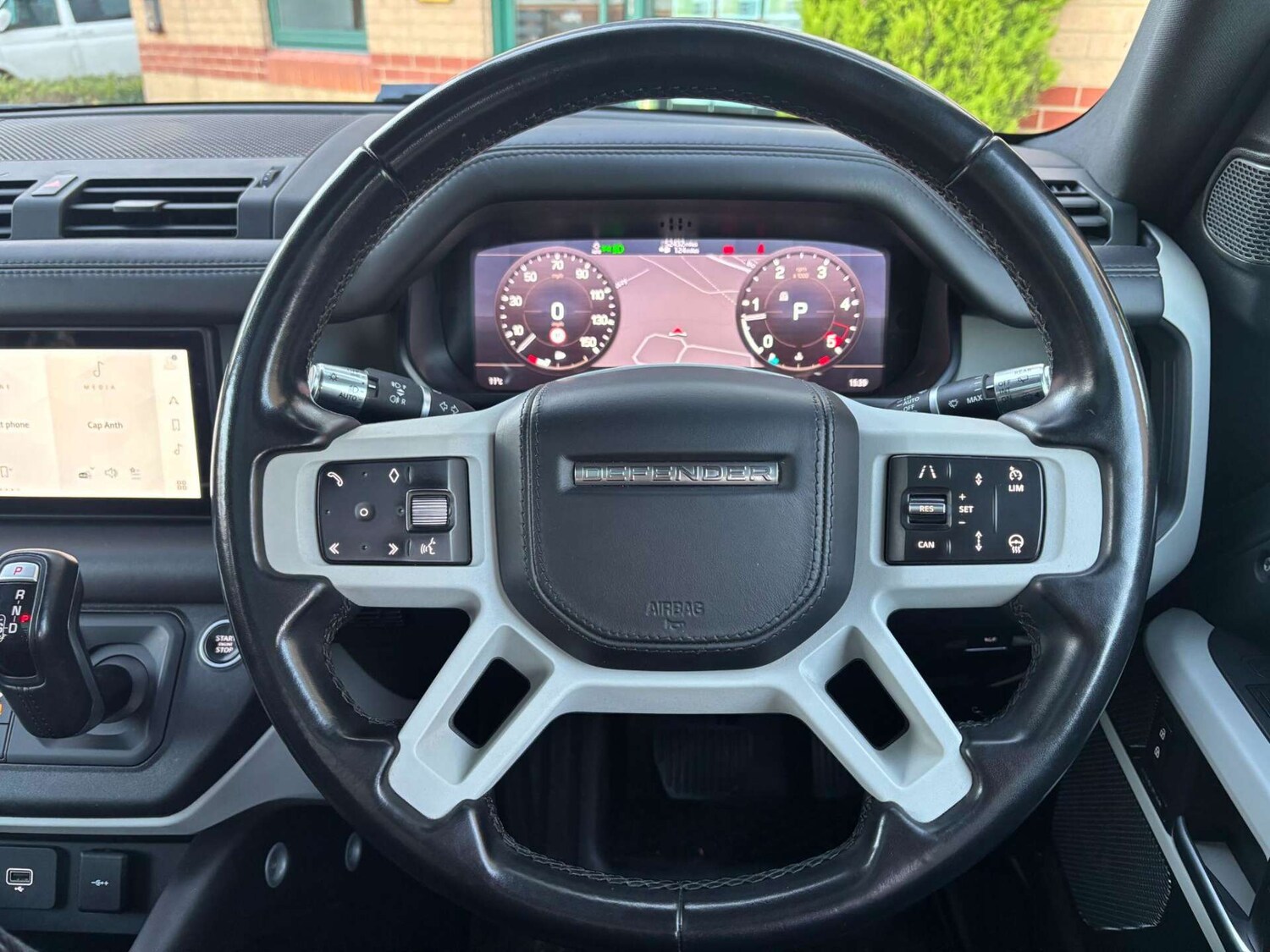 Used Land Rover Defender 110 2021 for sale - 77901551: Photo 6