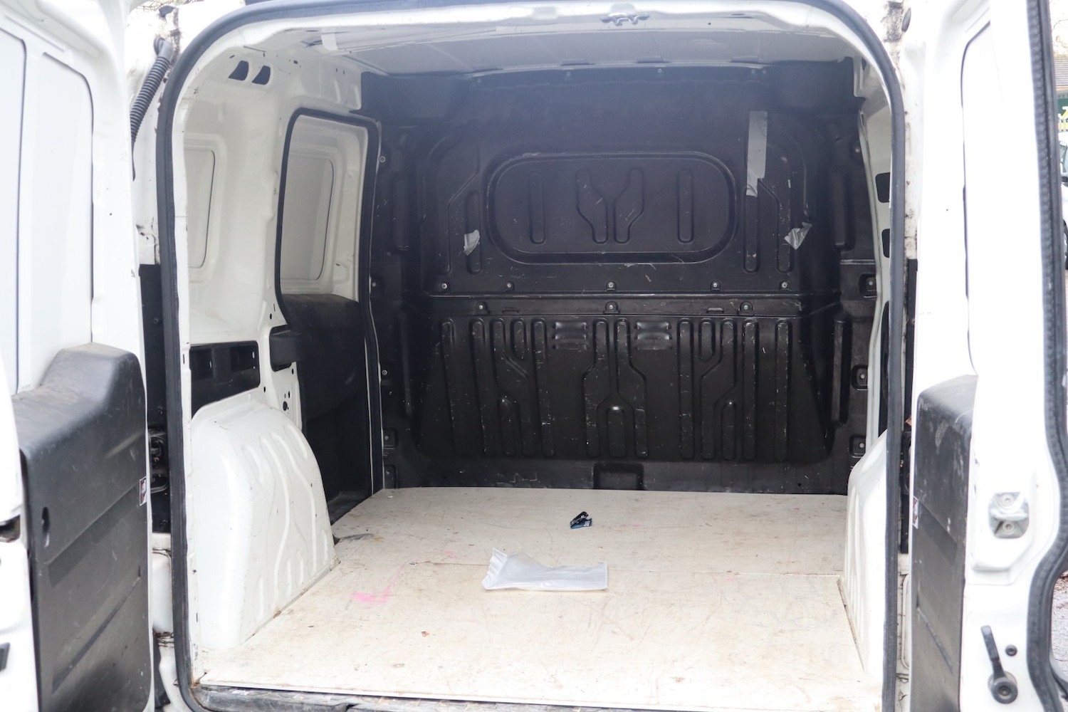 Used Vauxhall Combo 2017 for sale - 76879105: Photo 13