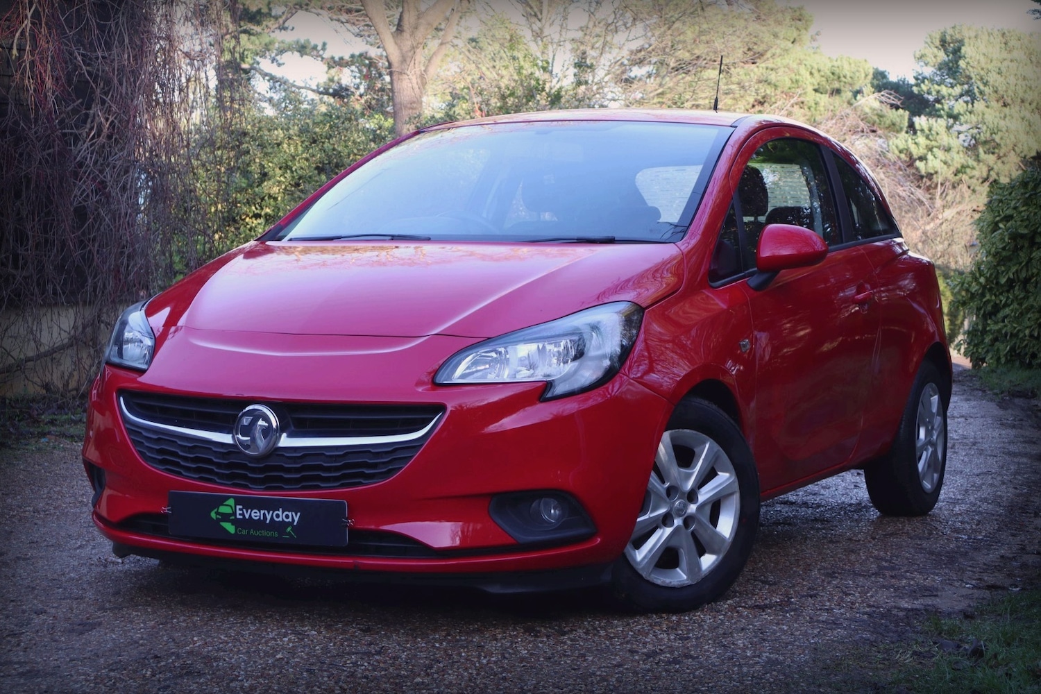 Used Vauxhall Corsa 2015 for sale - 77025652: Photo 2