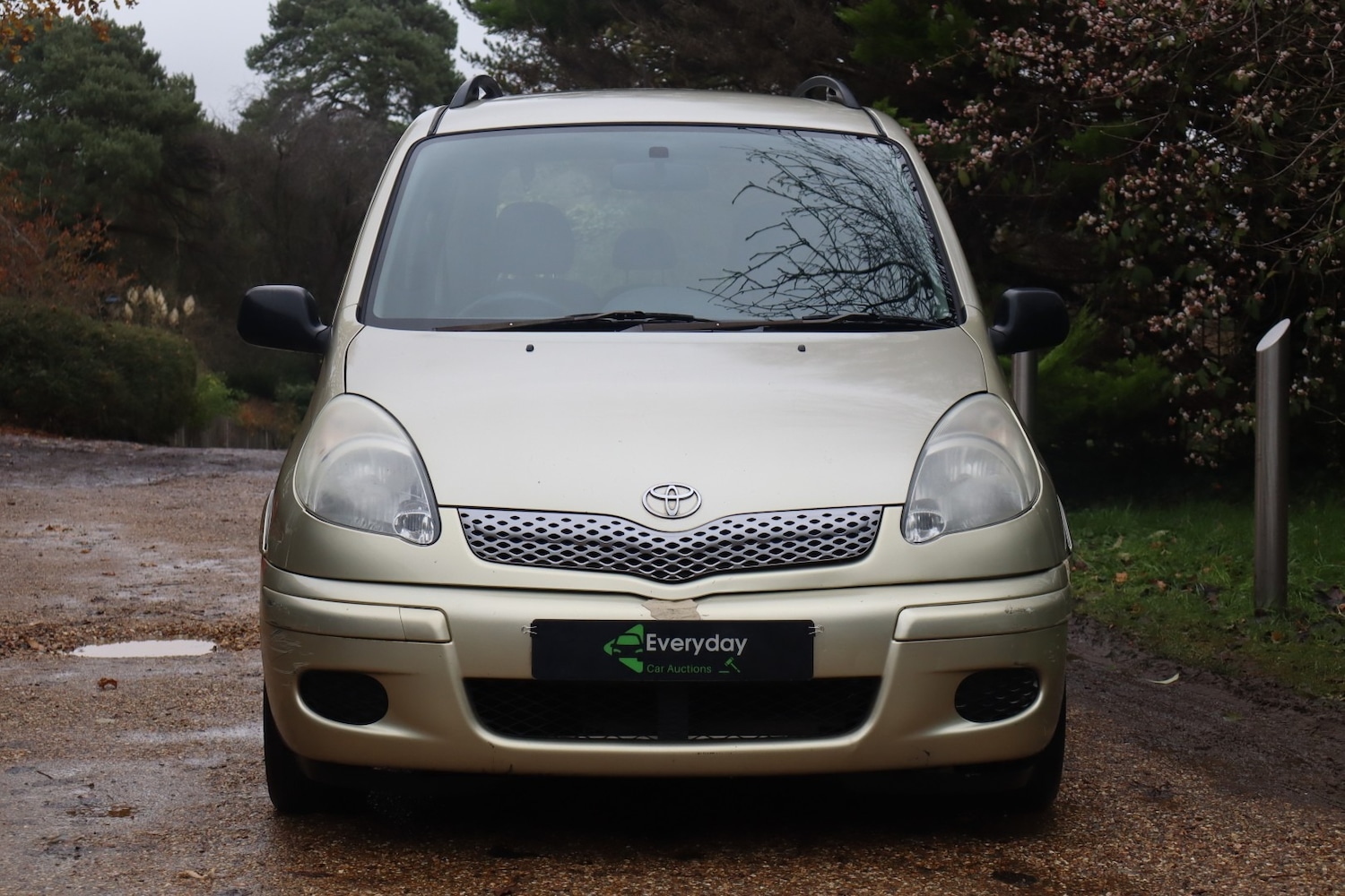 Used Toyota Yaris Verso 2005 for sale - 76807045: Photo 2