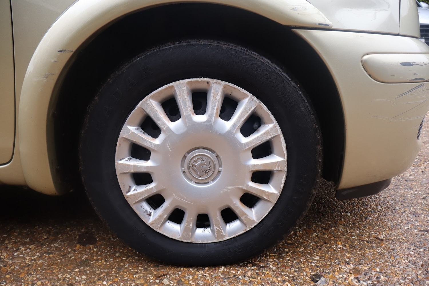 Used Toyota Yaris Verso 2005 for sale - 76807045: Photo 7