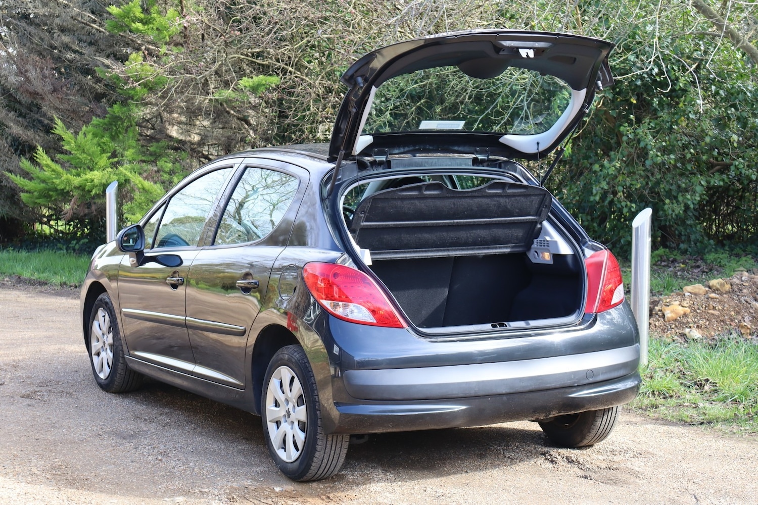 Used Peugeot 207 2009 for sale - 77814925: Photo 24