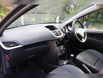 Used Peugeot 207 2009 for sale - 77814925: Photo