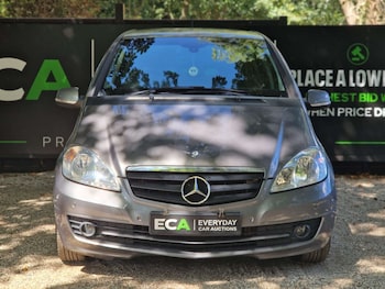 Used Mercedes-Benz A-Class 2011 for sale - 79457985: Photo