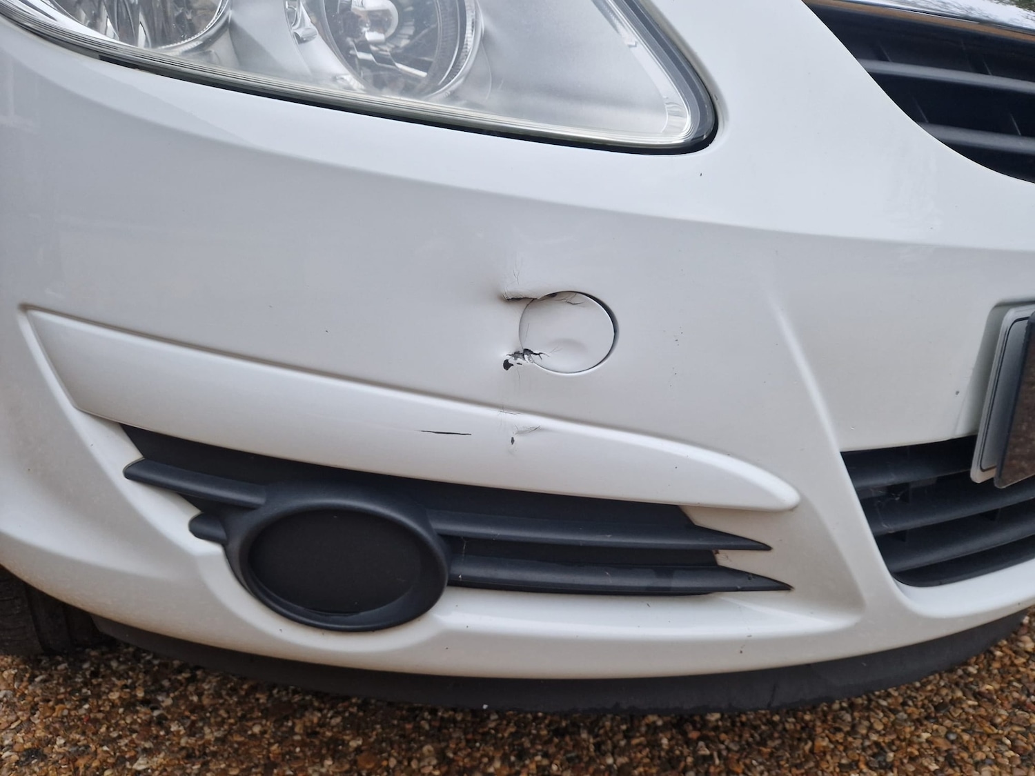 Used Vauxhall Corsa 2010 for sale - 76556737: Photo 9