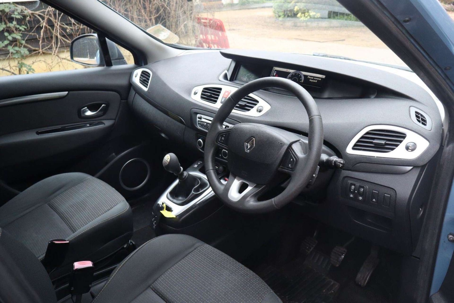 Used Renault Grand Scenic 2010 for sale - 77910118: Photo 16