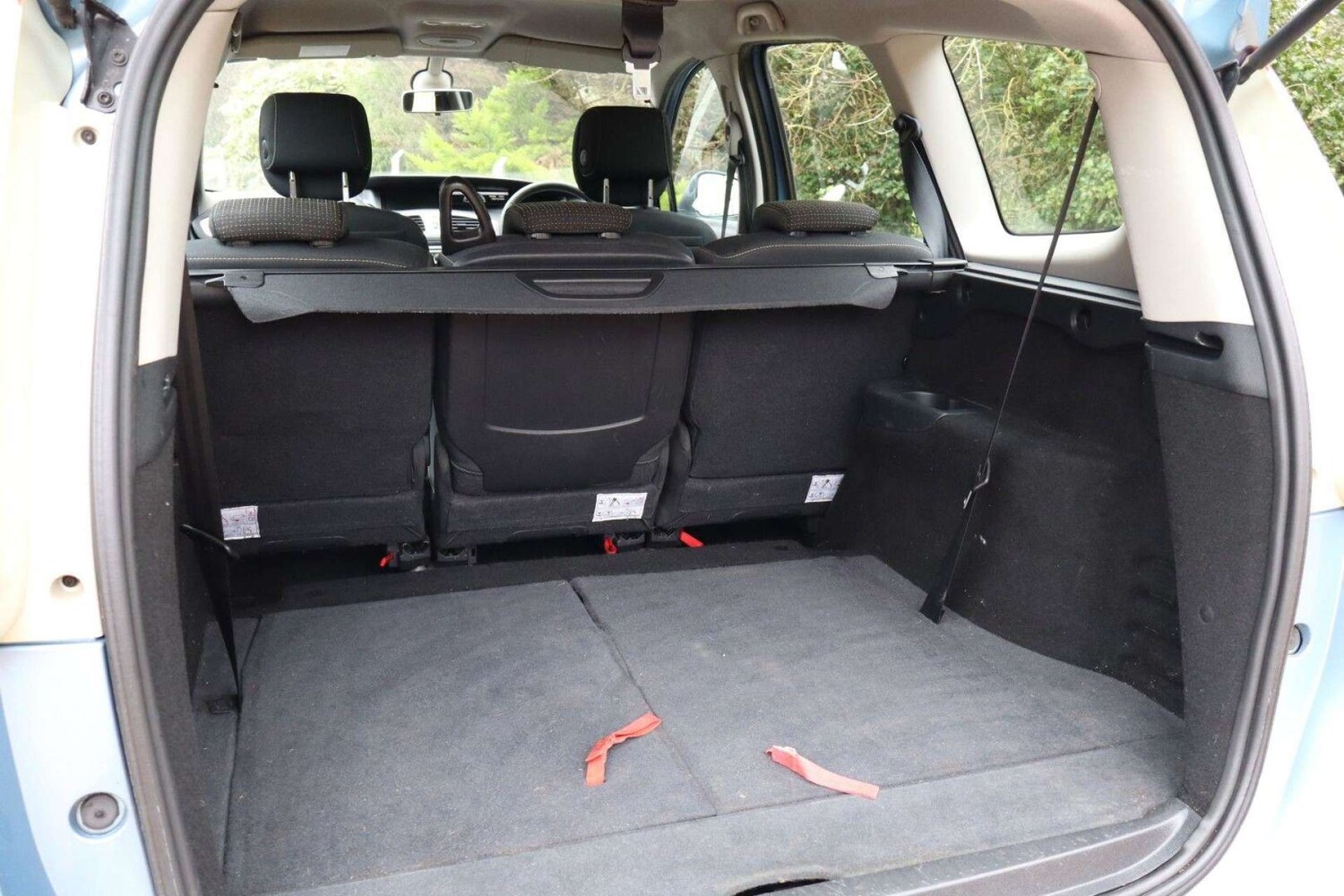 Used Renault Grand Scenic 2010 for sale - 77910118: Photo 35